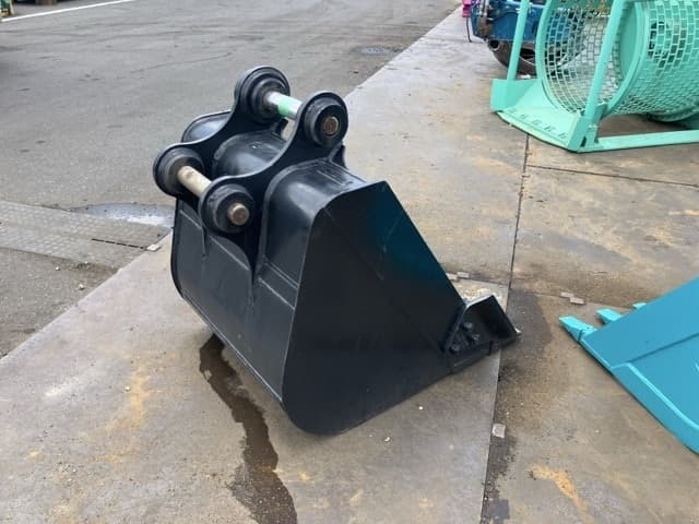 Bucket — Auction (lot 8451-3191)