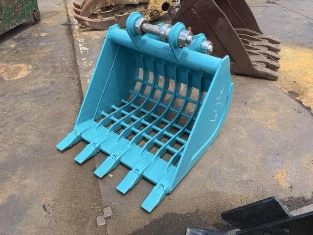 Bucket — Auction (lot 8451-3192)