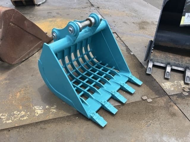 Bucket — Auction (lot 8451-3192)