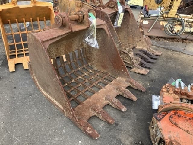 Bucket — Auction (lot 8451-3193)