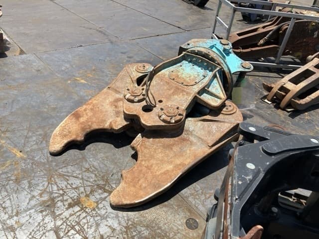 Crusher — Auction (lot 8451-3194)