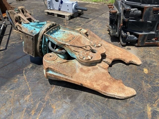 Crusher — Auction (lot 8451-3194)