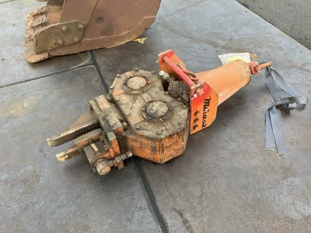 Vibro — Auction (lot 8451-3195)