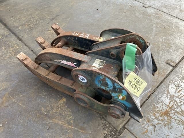 Fork — Auction (lot 8451-3197)