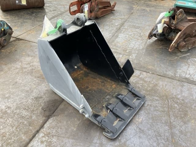 Bucket — Auction (lot 8451-3198)