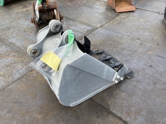 Bucket — Auction (lot 8451-3198)