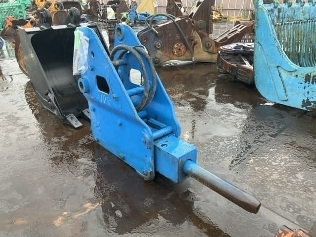Breaker — Auction (lot 8451-3199)