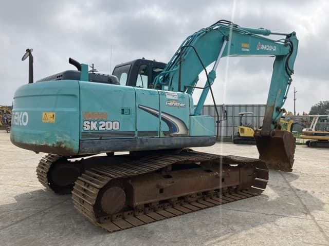 EXCAVATOR — Auction (lot 8451-32)
