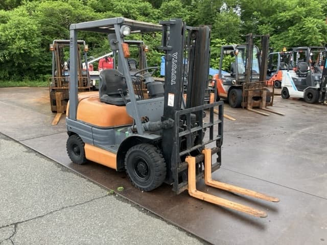 Forklift — Auction (lot 8451-32001)