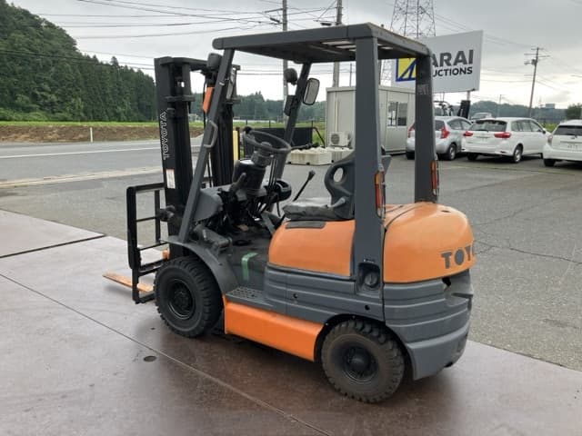 Forklift — Auction (lot 8451-32001)