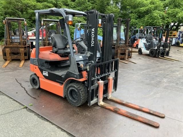 Battery Forklift — Auction (lot 8451-32002)