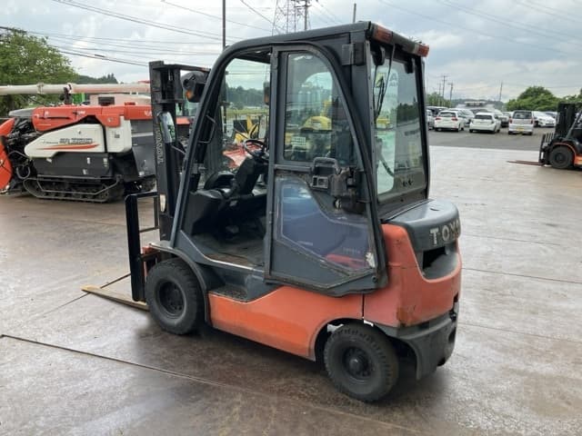 Forklift — Auction (lot 8451-32004)