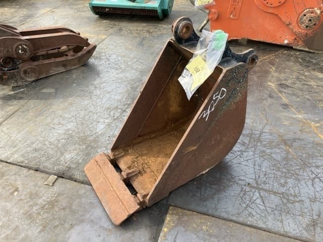 Bucket — Auction (lot 8451-3201)