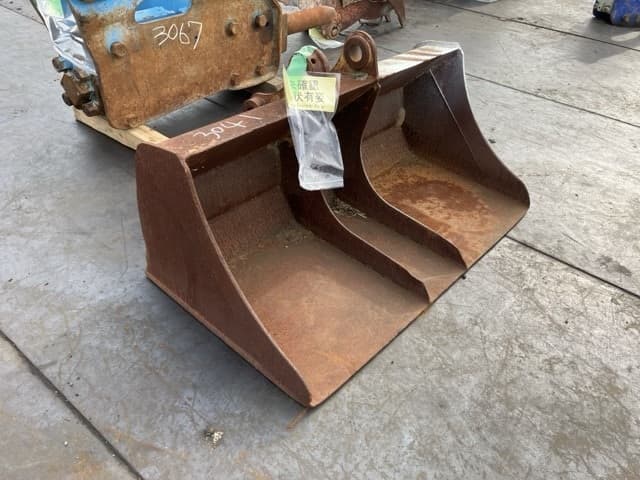 Bucket — Auction (lot 8451-3204)