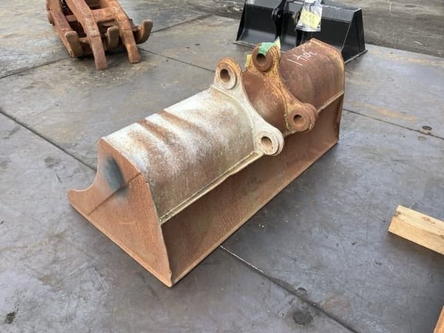 Bucket — Auction (lot 8451-3204)