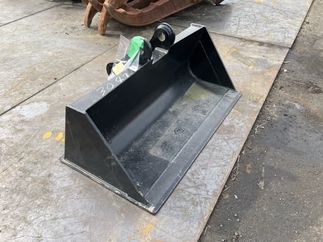 Bucket — Auction (lot 8451-3205)