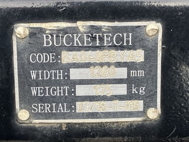 Bucket — Auction (lot 8451-3205)