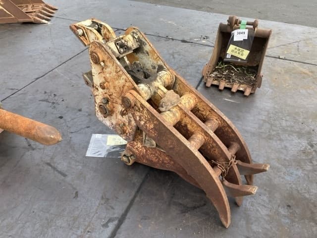 Fork — Auction (lot 8451-3206)