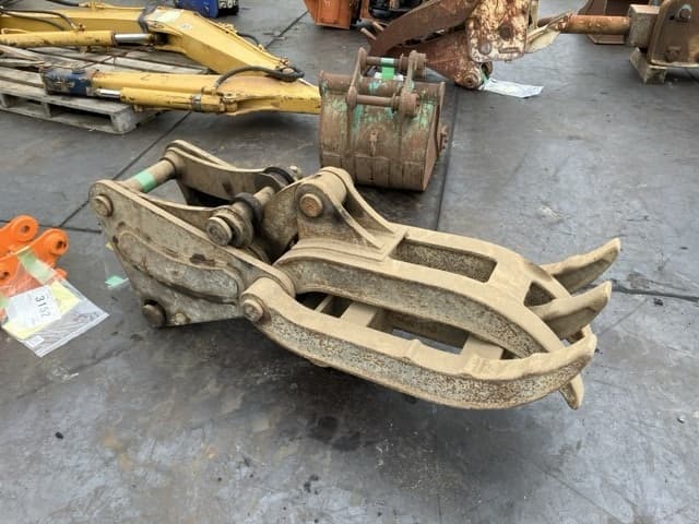 Fork — Auction (lot 8451-3208)