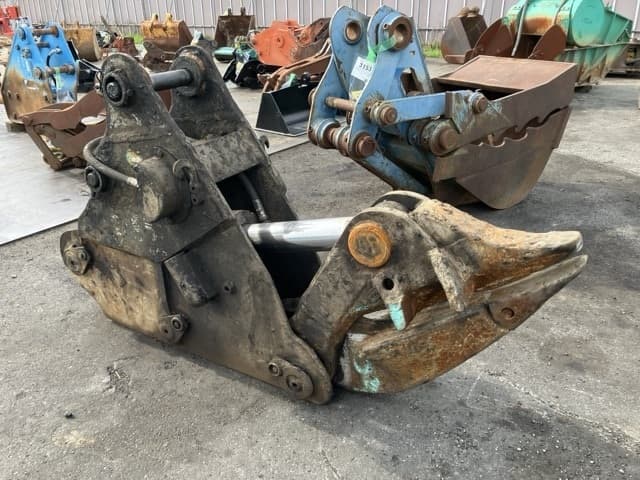Crusher — Auction (lot 8451-3209)