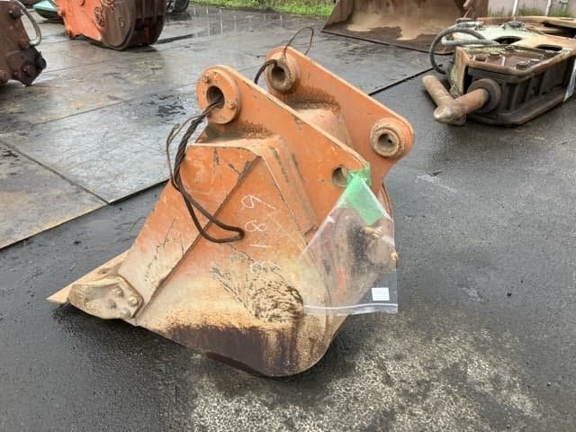 Bucket — Auction (lot 8451-3210)