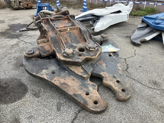 Crusher — Auction (lot 8451-3213)