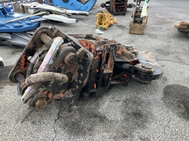 Crusher — Auction (lot 8451-3213)