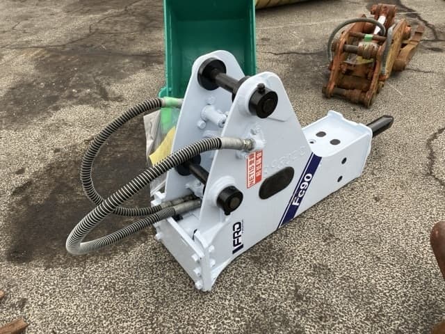 Breaker — Auction (lot 8451-3214)