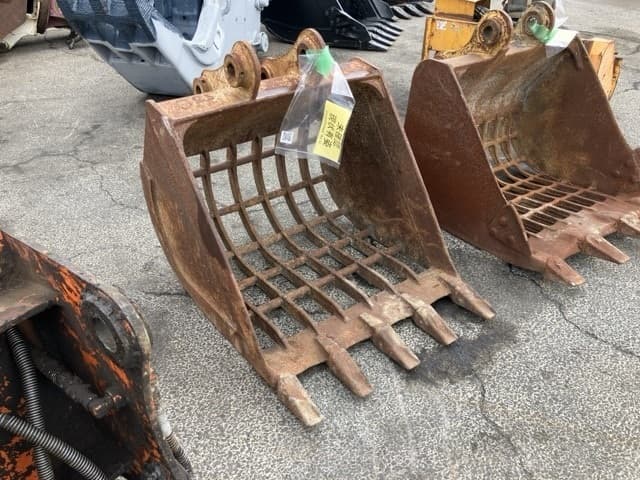 Bucket — Auction (lot 8451-3215)