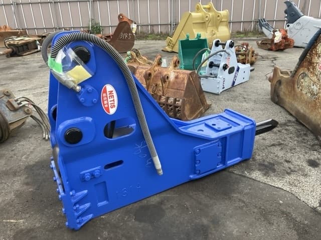 Breaker — Auction (lot 8451-3216)