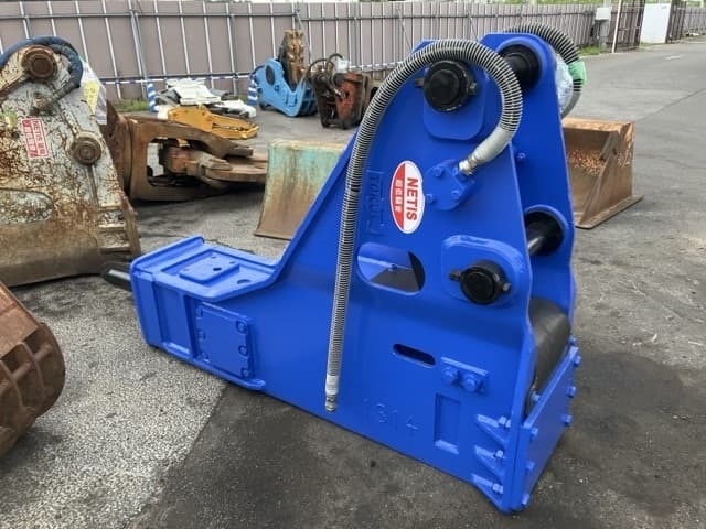 Breaker — Auction (lot 8451-3216)