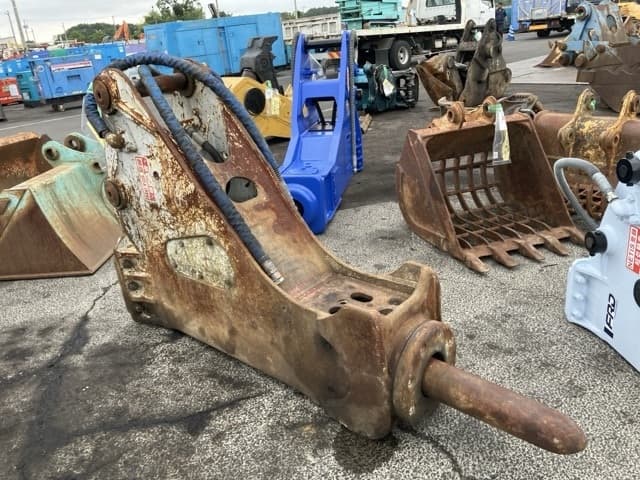 Breaker — Auction (lot 8451-3217)