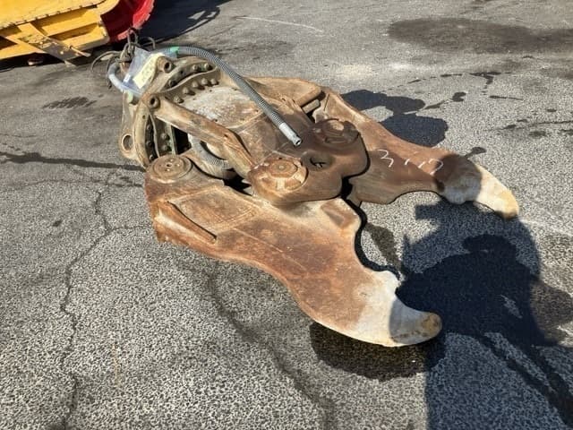 Crusher — Auction (lot 8451-3220)