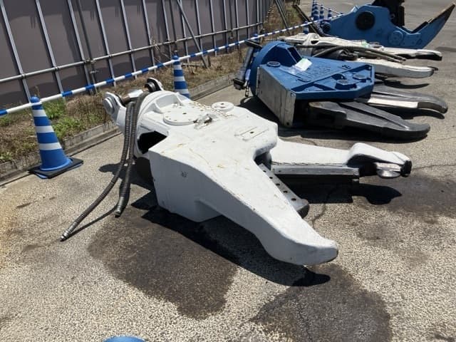 Cutter — Auction (lot 8451-3221)