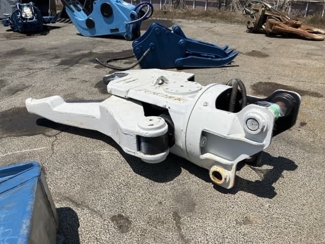 Cutter — Auction (lot 8451-3221)