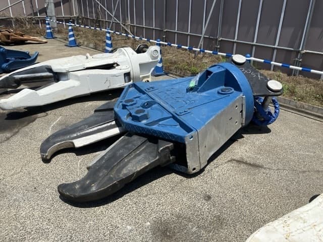 Cutter — Auction (lot 8451-3222)