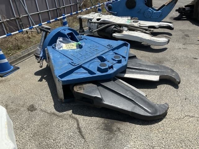 Cutter — Auction (lot 8451-3222)