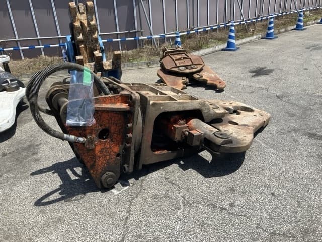 Crusher — Auction (lot 8451-3223)