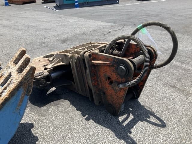 Crusher — Auction (lot 8451-3223)