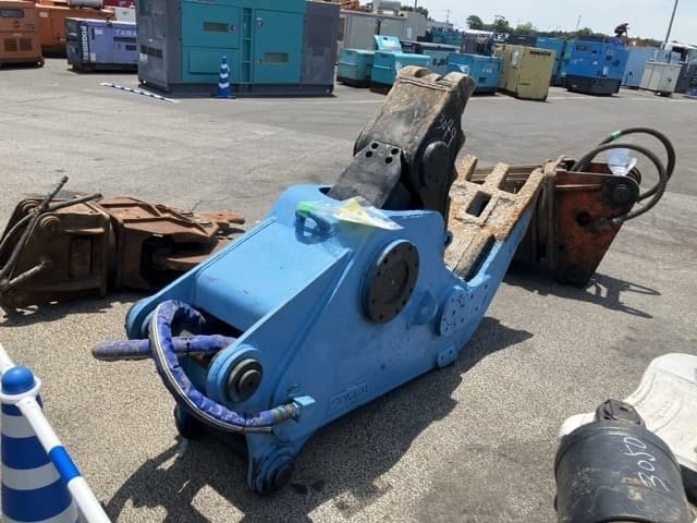 Crusher — Auction (lot 8451-3224)