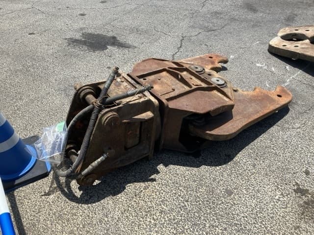 Crusher — Auction (lot 8451-3225)