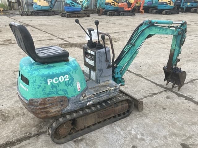 MINI EXCAVATOR — Auction (lot 8451-328)