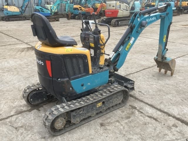 MINI EXCAVATOR — Auction (lot 8451-333)