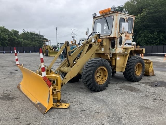 WHEEL LOADER — Auction (lot 8451-335)