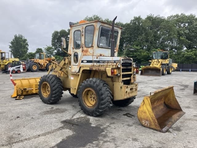 WHEEL LOADER — Auction (lot 8451-335)