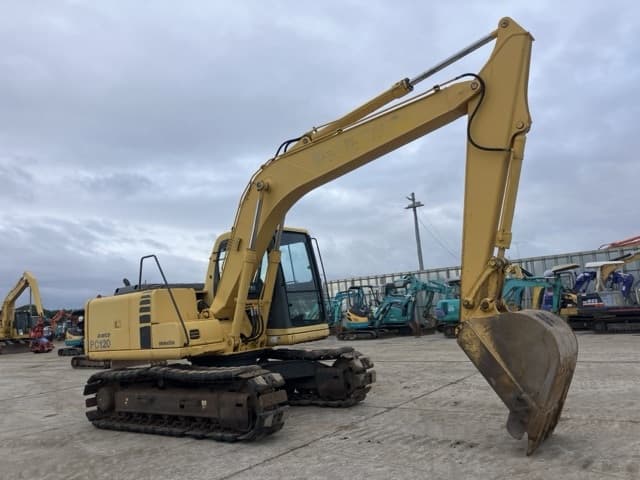 EXCAVATOR — Auction (lot 8451-345)