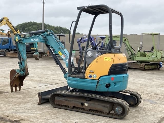 MINI EXCAVATOR — Auction (lot 8451-347)