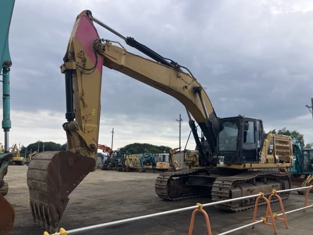 EXCAVATOR — Auction (lot 8451-350)