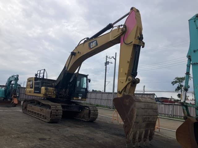 EXCAVATOR — Auction (lot 8451-350)