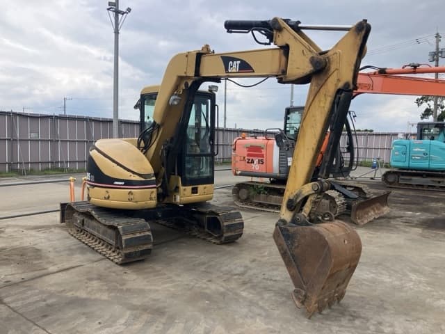 MINI EXCAVATOR — Auction (lot 8451-351)